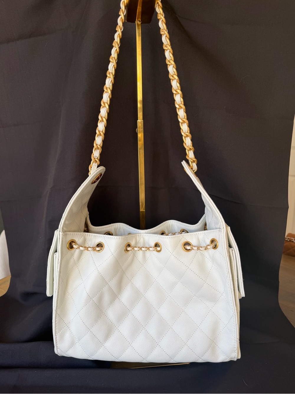 White Quilted Leather Drawstring Shoulder Bag - Picture 7 of 11